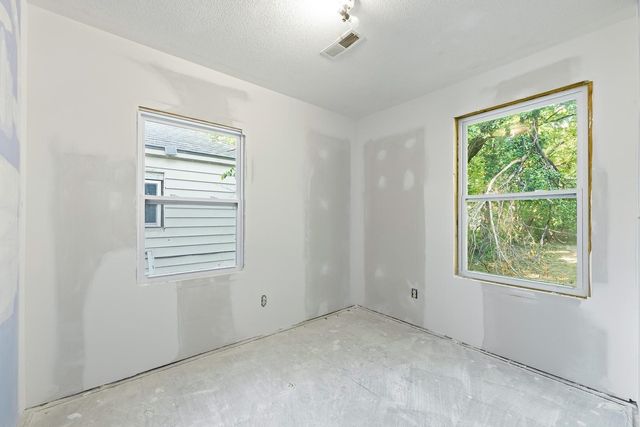 1127 S Minnesota, Wichita, KS 67211