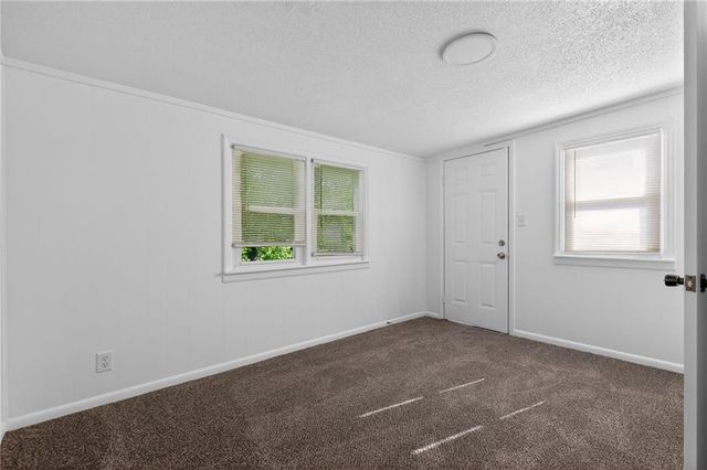 9324 E 15th Street, Independence, MO 64052