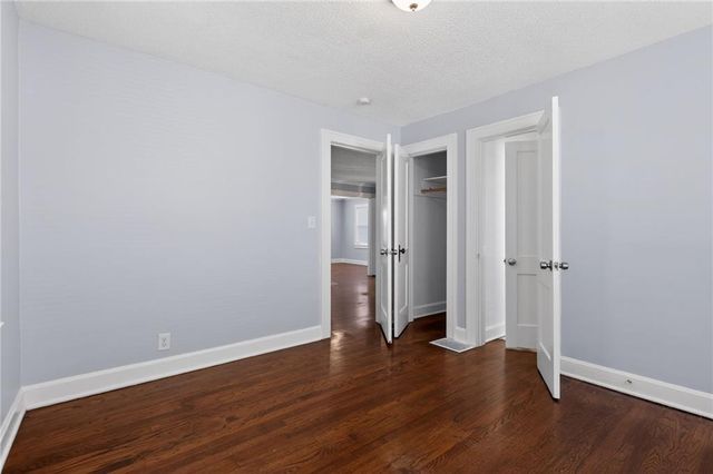 9324 E 15th Street, Independence, MO 64052