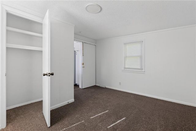 9324 E 15th Street, Independence, MO 64052