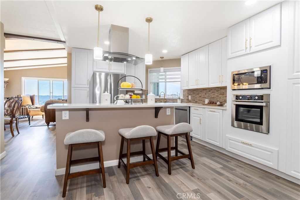 Image 5 of property listing at 24303 Woolsey Canyon Road 45, Canoga Park, CA 91304