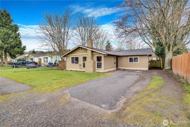 6215 S Fife Street, Tacoma, WA 98409