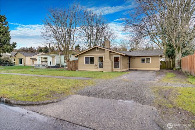 6215 S Fife Street, Tacoma, WA 98409