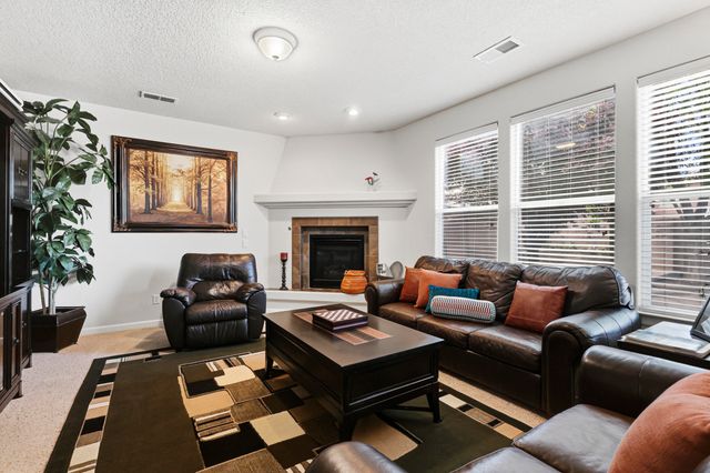 7120 Fairbanks Drive NE, Rio Rancho, NM 87144