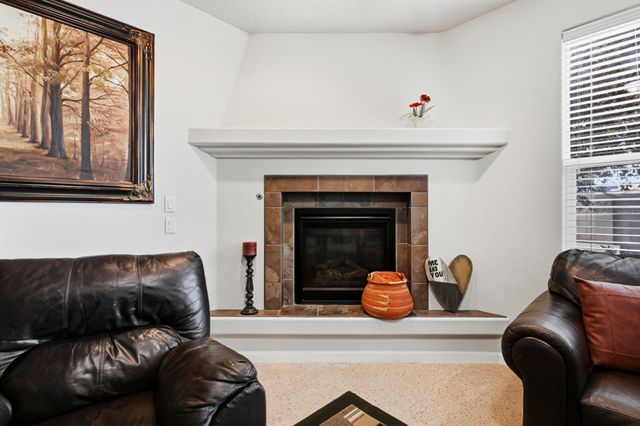 7120 Fairbanks Drive NE, Rio Rancho, NM 87144