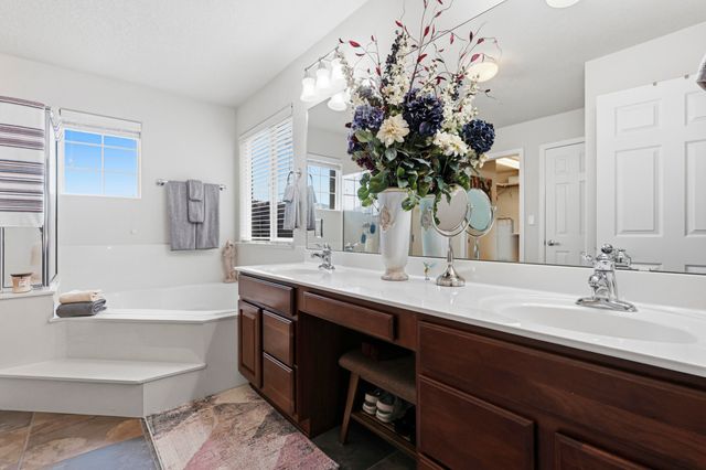 7120 Fairbanks Drive NE, Rio Rancho, NM 87144