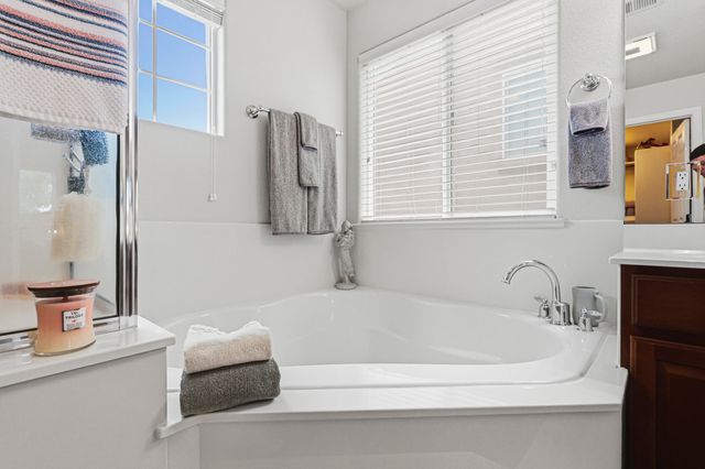 7120 Fairbanks Drive NE, Rio Rancho, NM 87144