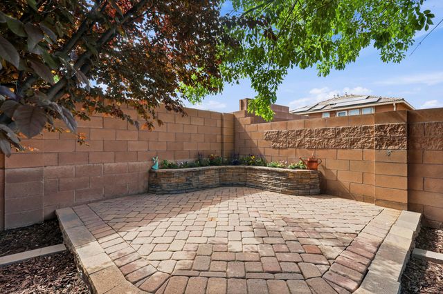 7120 Fairbanks Drive NE, Rio Rancho, NM 87144