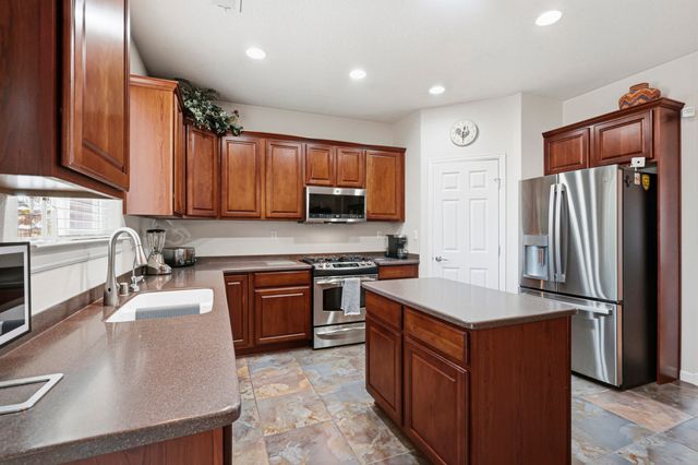 7120 Fairbanks Drive NE, Rio Rancho, NM 87144