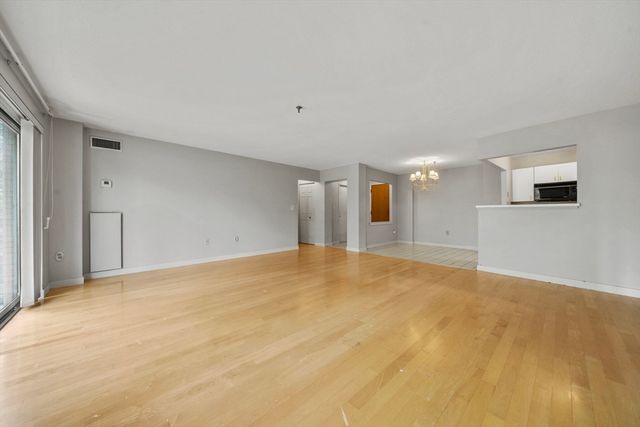 269 Cambridge Road 506, Woburn, MA 01801