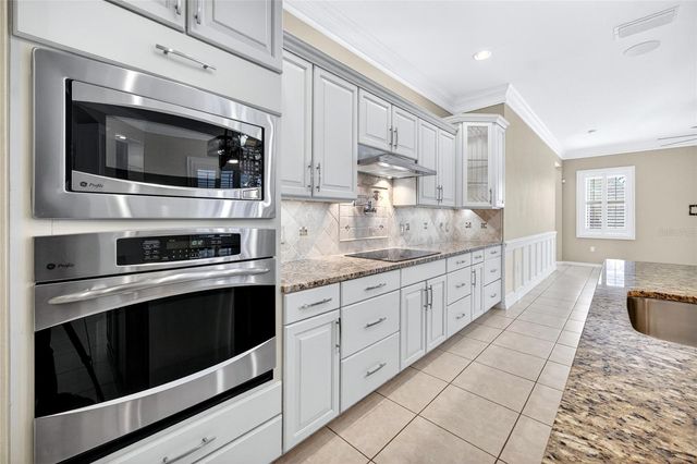 6215 46TH COURT E, Bradenton, FL 34203