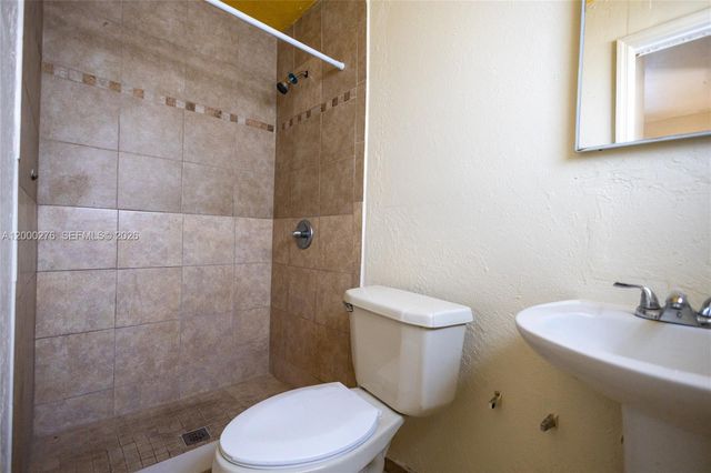 3551 SW 1st St, Fort Lauderdale, FL 33312