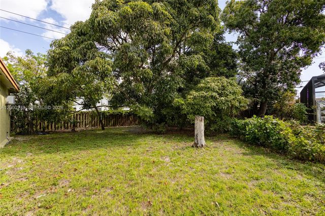 3551 SW 1st St, Fort Lauderdale, FL 33312