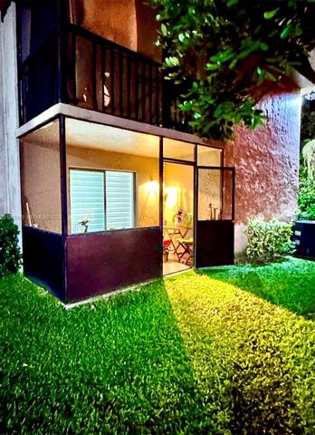 9706 SW Hammocks Blvd 103-33, Miami, FL 33196