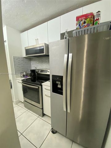 9706 SW Hammocks Blvd 103-33, Miami, FL 33196