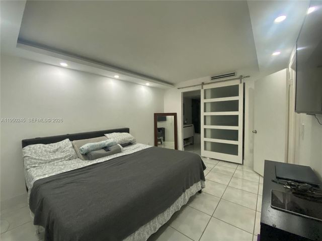 9706 SW Hammocks Blvd 103-33, Miami, FL 33196