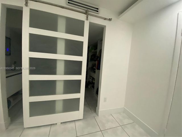 9706 SW Hammocks Blvd 103-33, Miami, FL 33196