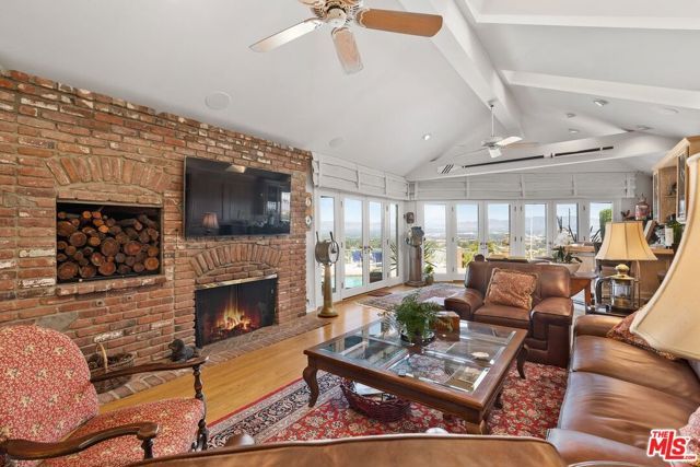 3324 Alana Drive, Sherman Oaks, CA 91403