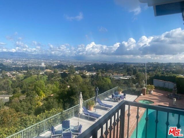 3324 Alana Drive, Sherman Oaks, CA 91403