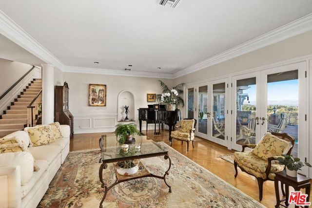 3324 Alana Drive, Sherman Oaks, CA 91403