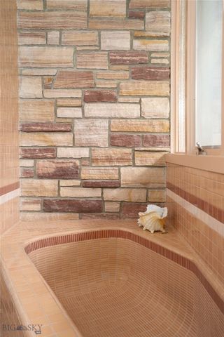 2516 Spring Creek Drive, Bozeman, MT 59715