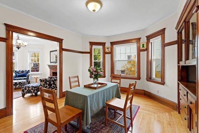 12 Spruce St 12, Watertown, MA 02472