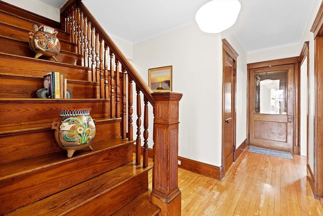 12 Spruce St 12, Watertown, MA 02472