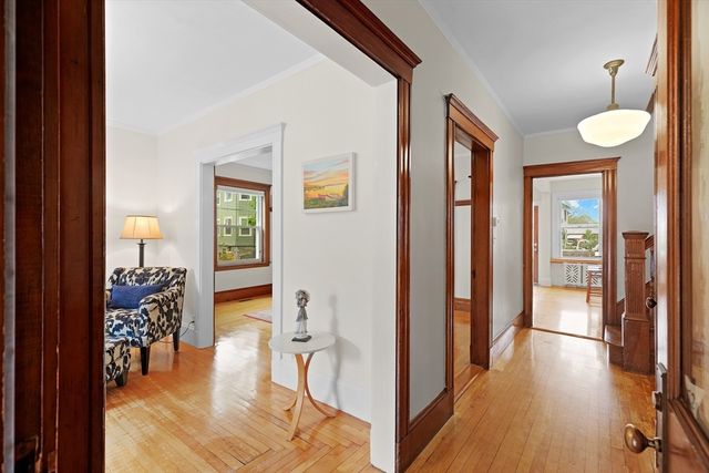12 Spruce St 12, Watertown, MA 02472