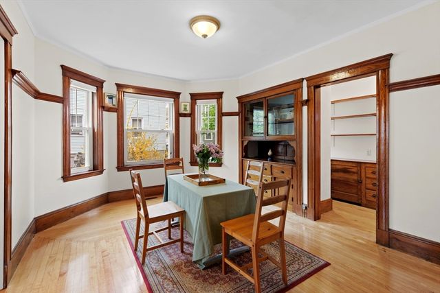 12 Spruce St 12, Watertown, MA 02472