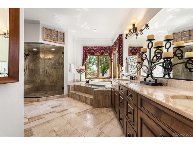 5686 Aspen Leaf Dr, Littleton, CO 80125