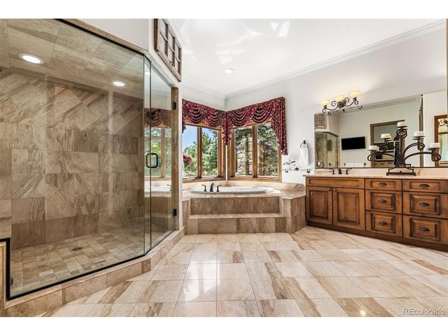 5686 Aspen Leaf Dr, Littleton, CO 80125