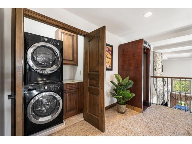 5686 Aspen Leaf Dr, Littleton, CO 80125