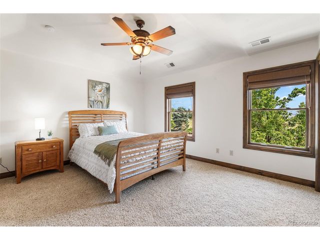 5686 Aspen Leaf Dr, Littleton, CO 80125