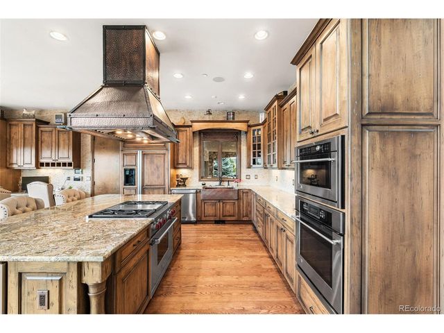 5686 Aspen Leaf Dr, Littleton, CO 80125