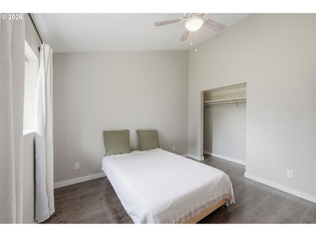 845 25TH Pl, Springfield, OR 97477