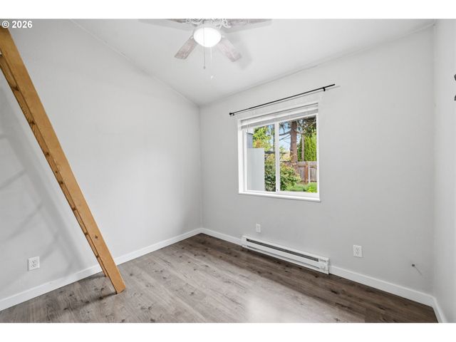 845 25TH Pl, Springfield, OR 97477