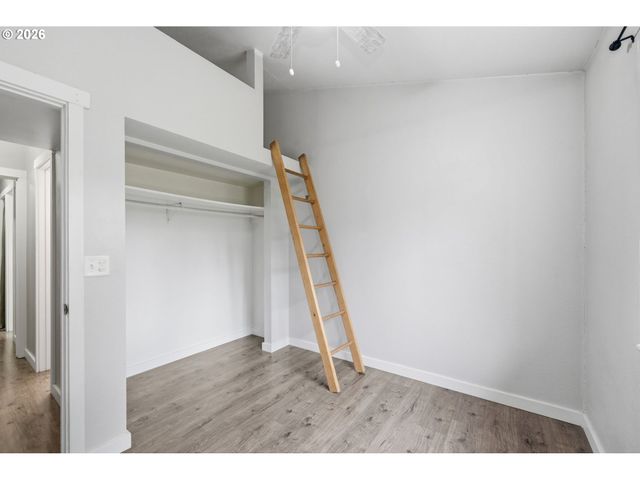 845 25TH Pl, Springfield, OR 97477