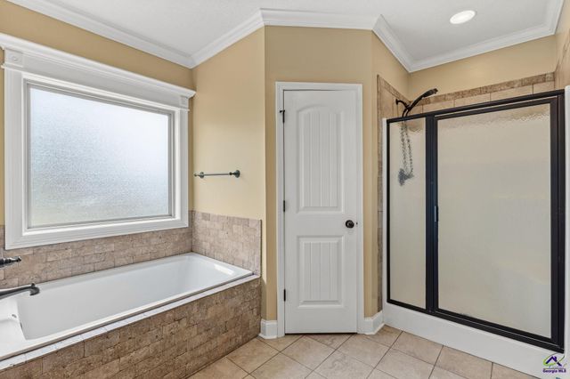123 Highland Point Drive, Kathleen, GA 31047
