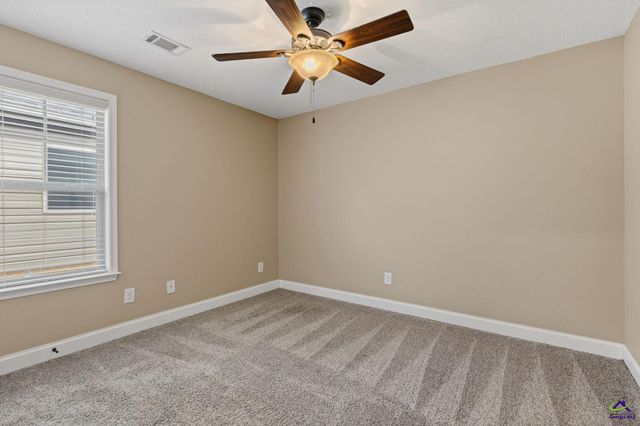 123 Highland Point Drive, Kathleen, GA 31047