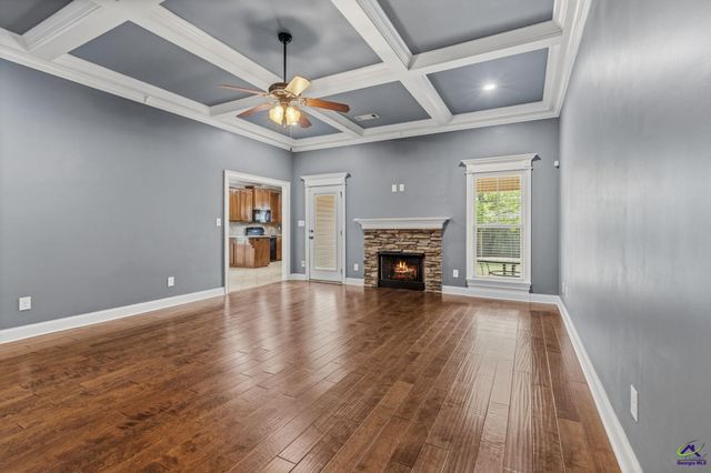 123 Highland Point Drive, Kathleen, GA 31047