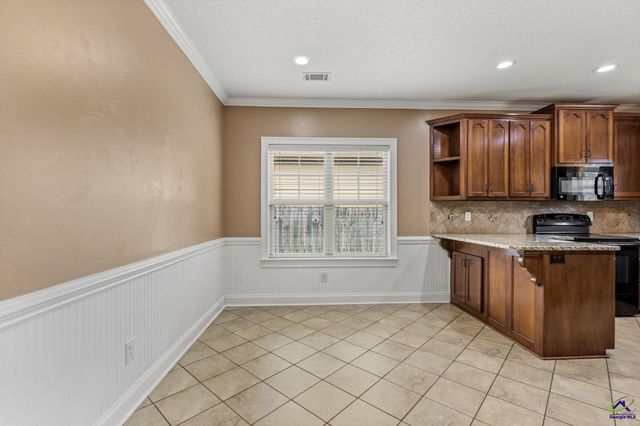123 Highland Point Drive, Kathleen, GA 31047