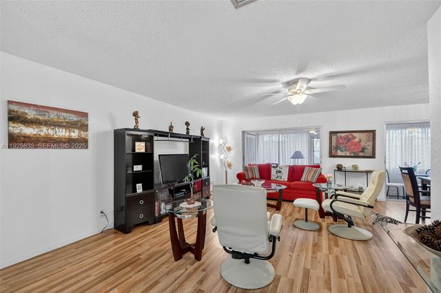 820 Salem Lane B, Lake Worth, FL 33467