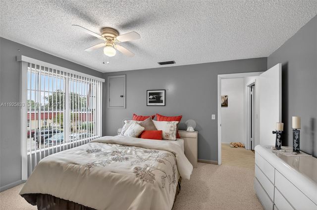 820 Salem Lane B, Lake Worth, FL 33467