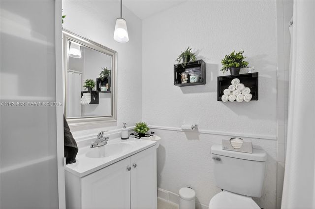 820 Salem Lane B, Lake Worth, FL 33467