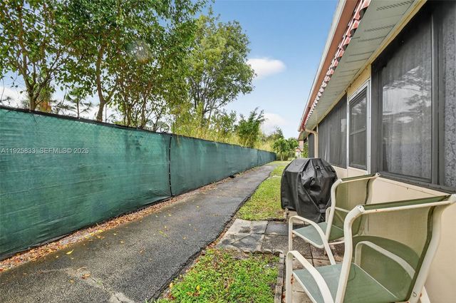 820 Salem Lane B, Lake Worth, FL 33467