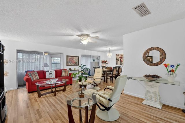 820 Salem Lane B, Lake Worth, FL 33467