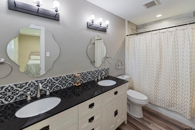 211 Red Bird Lane, Mt Vernon, TX 75457