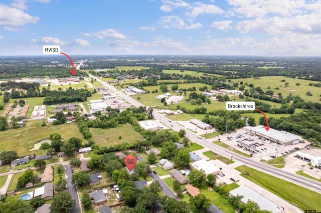 211 Red Bird Lane, Mt Vernon, TX 75457