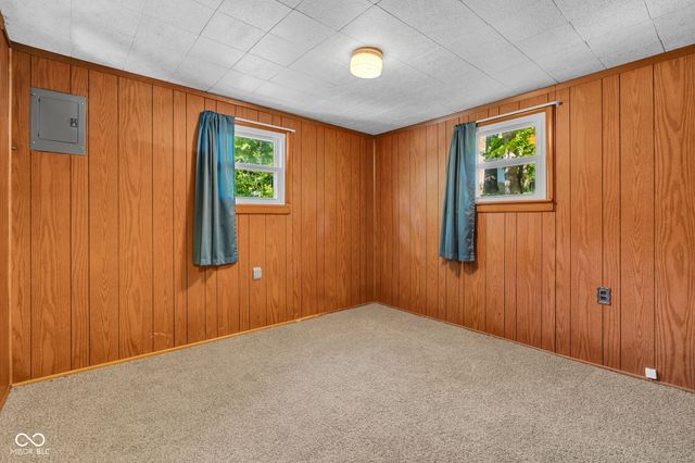 11107 Dogwood Lane, Cloverdale, IN 46120