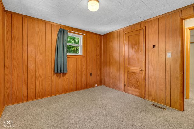 11107 Dogwood Lane, Cloverdale, IN 46120